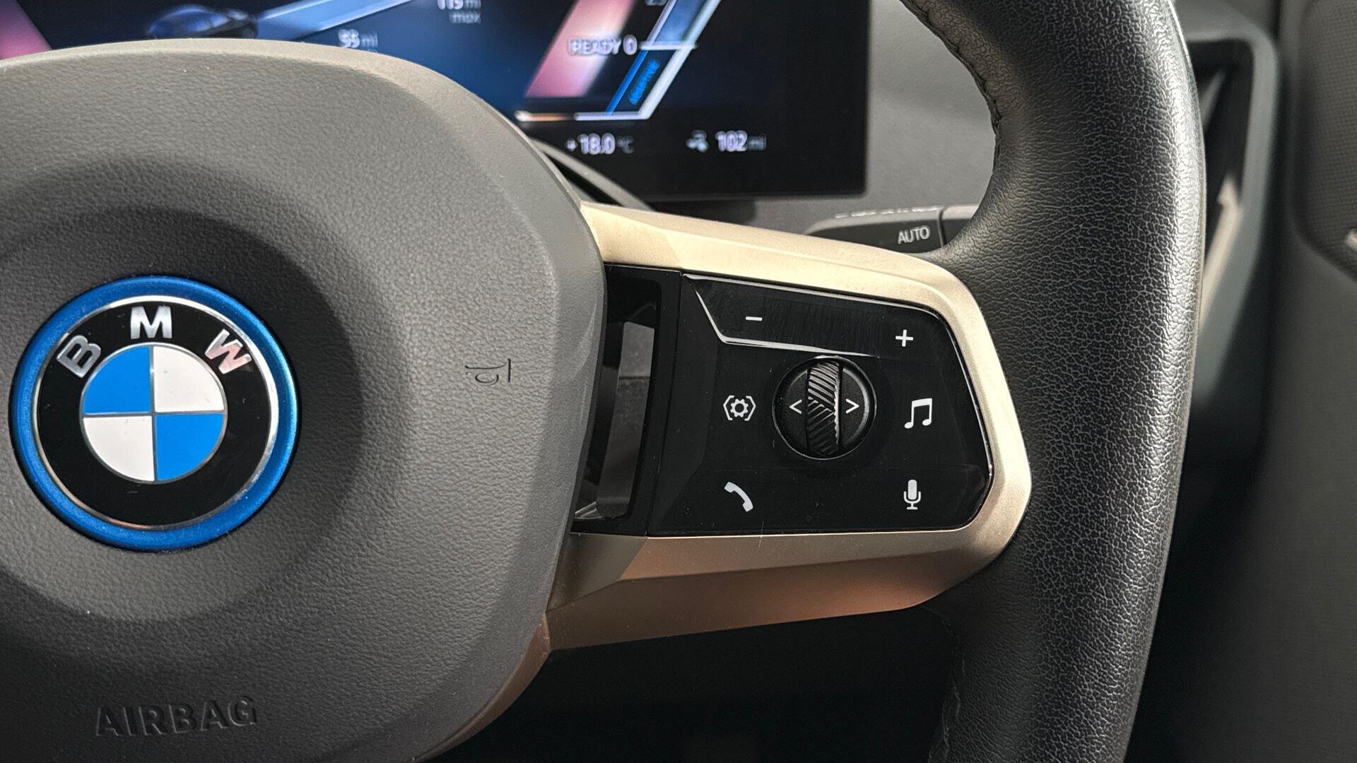 BMW Ix view 19