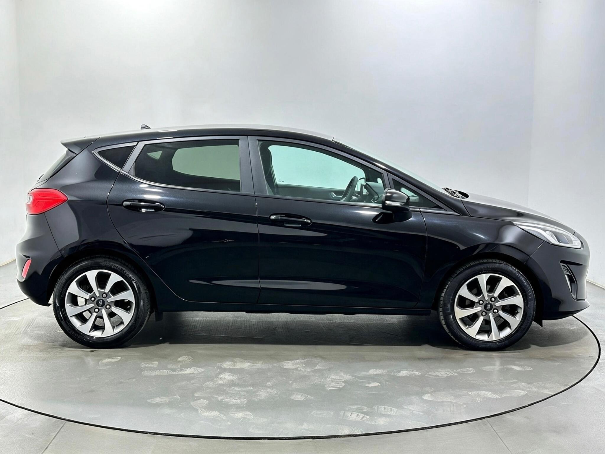 Ford Fiesta view 9