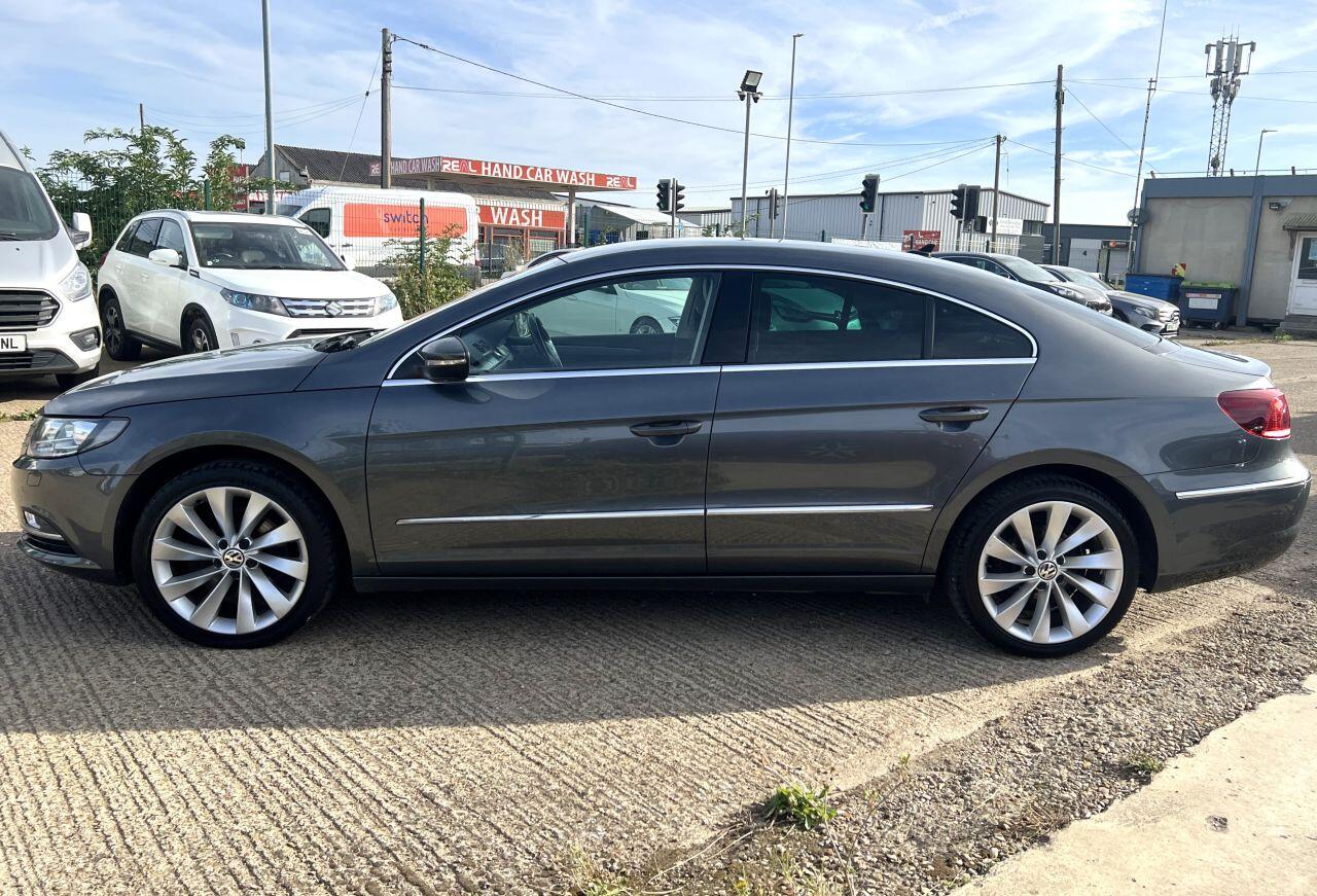 Volkswagen CC view 8