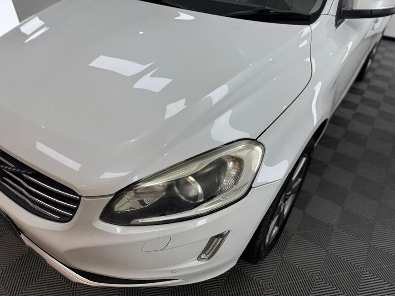2014 Volvo XC60 3.0 T6 SE Lux Nav Estate 5dr Petrol Geartronic AWD Euro 5 (304 ps) • 40,000 miles image 9