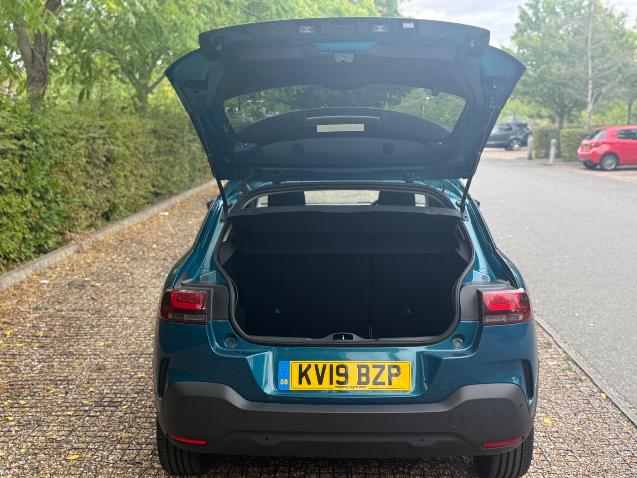 Citroen C4 Cactus view 73