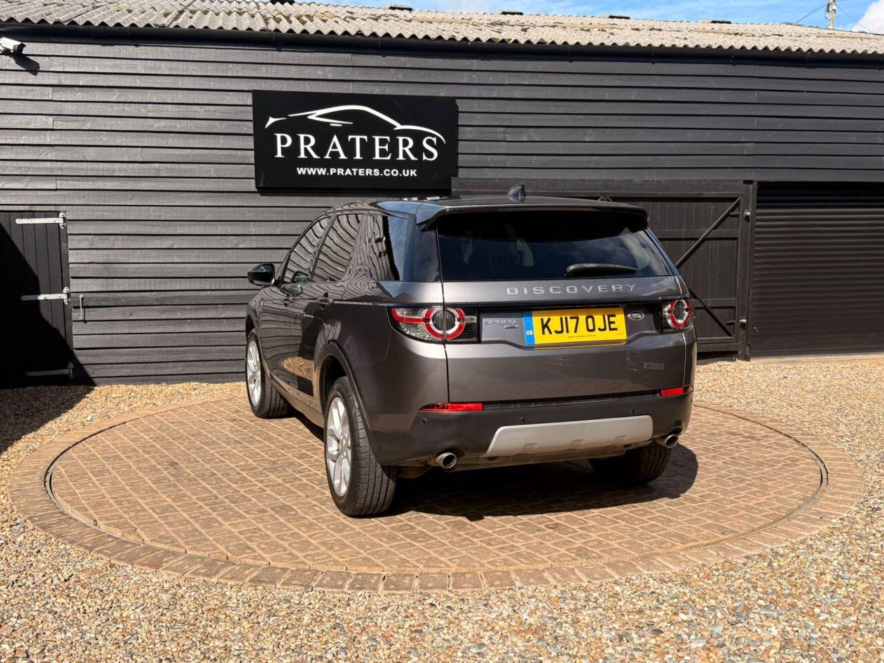 Land Rover Discovery Sport view 25