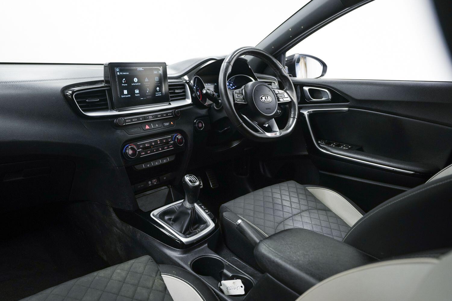 Kia Ceed view 15