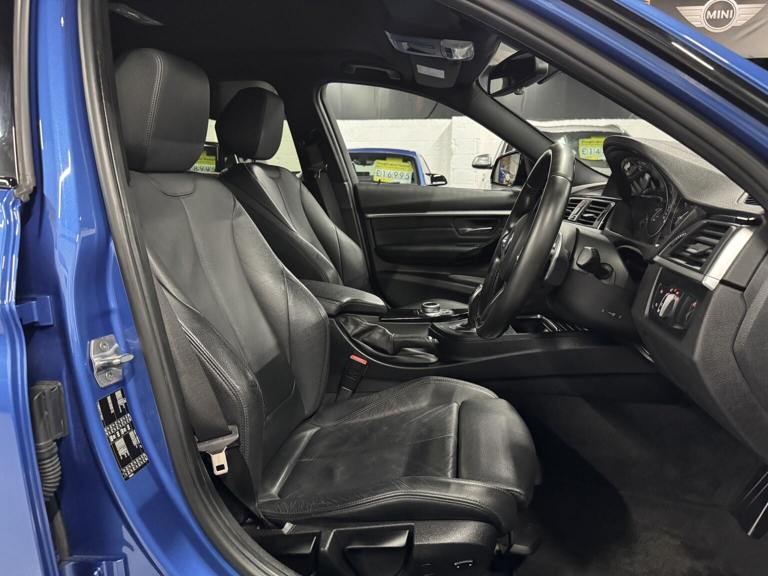 BMW 3 Series view 13