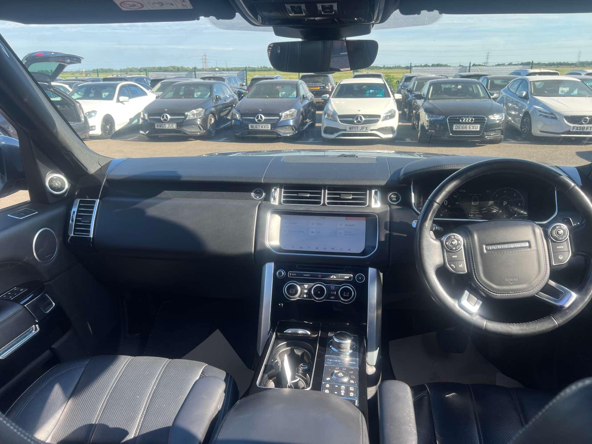 Land Rover Range Rover view 33