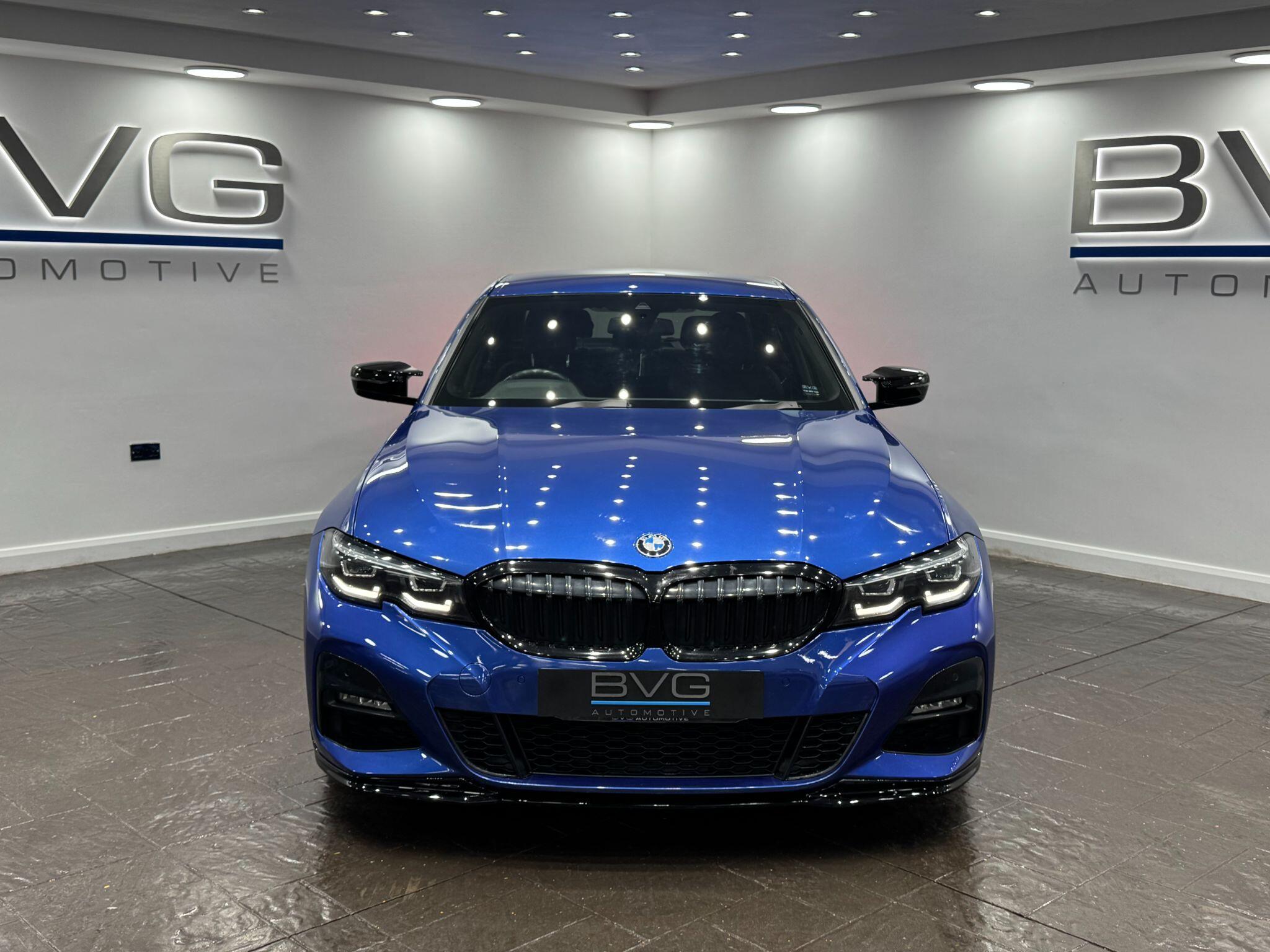 BMW 3 Series view 4