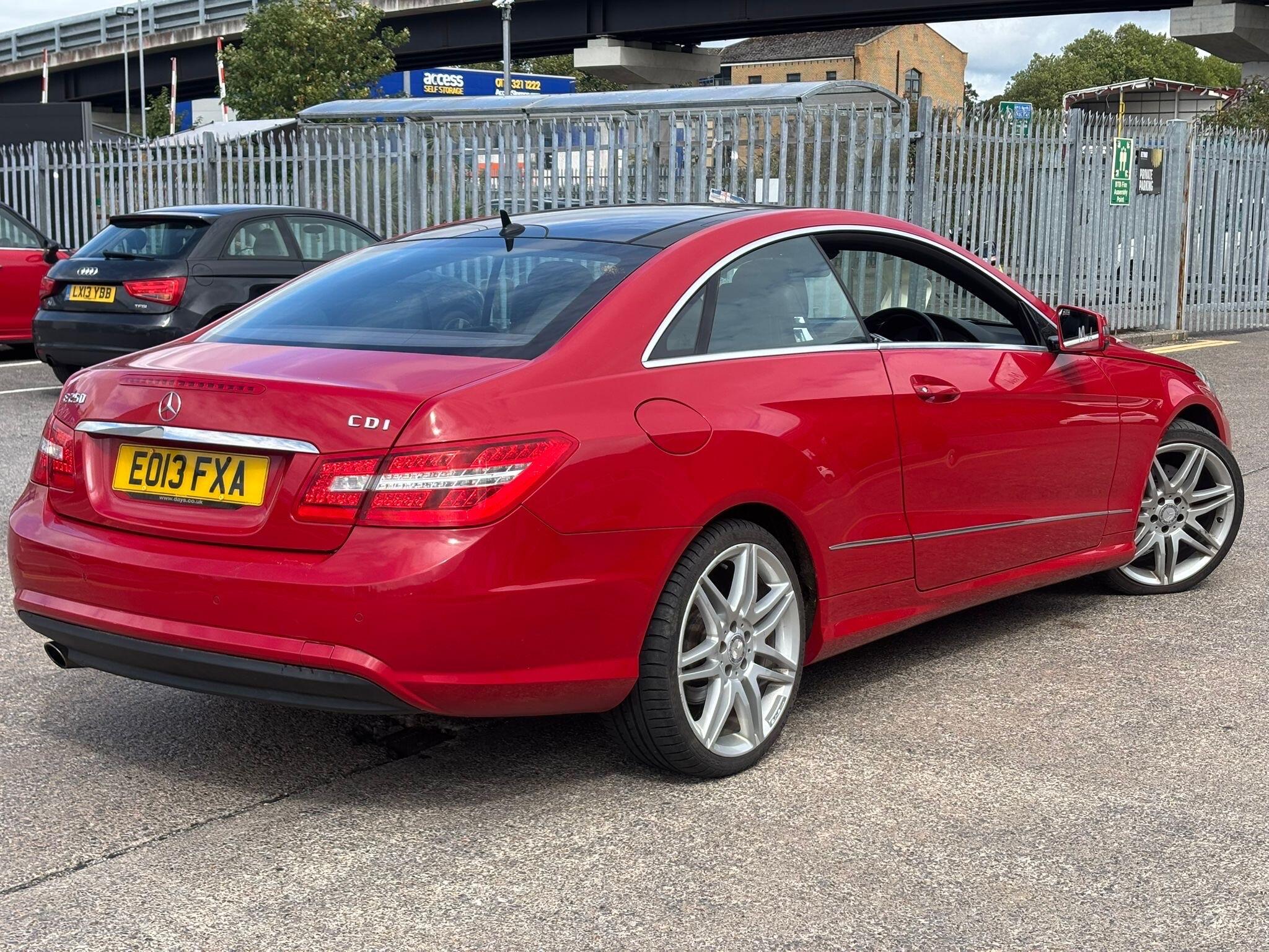 Mercedes-Benz E-Class view 17