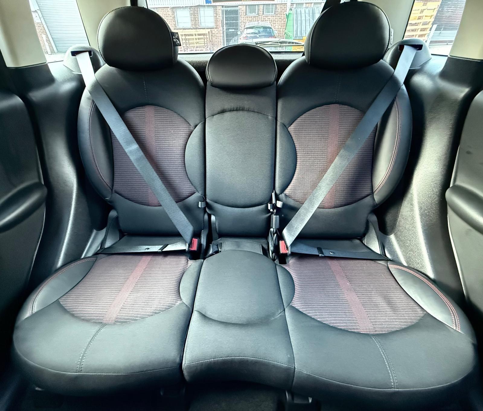 MINI Countryman view 22