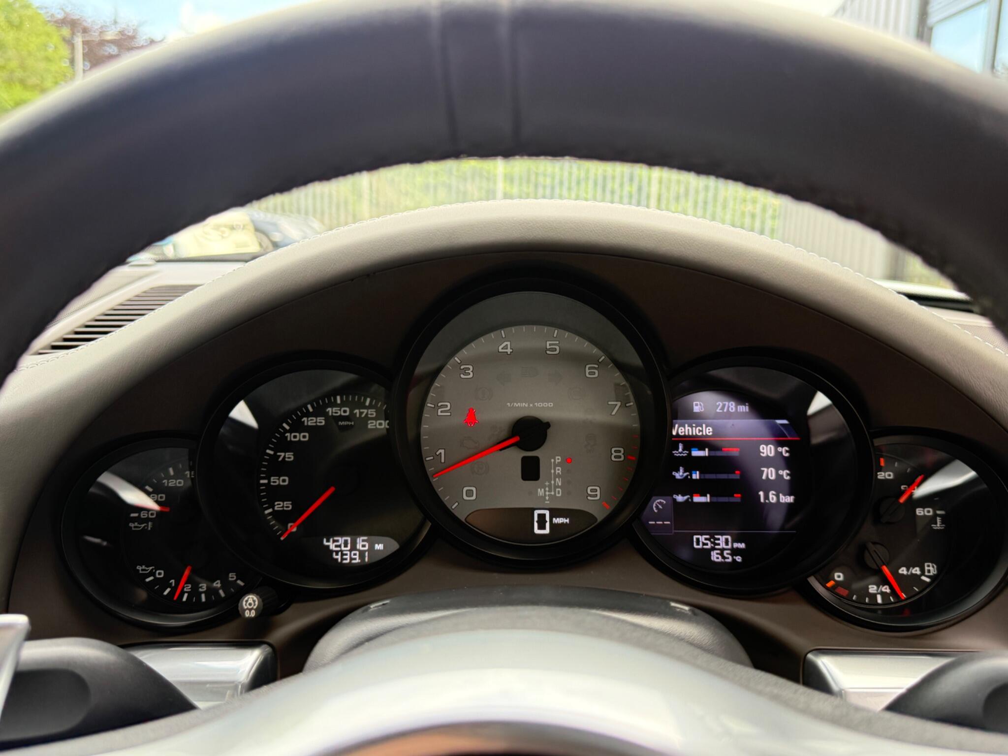 Porsche 911 view 58