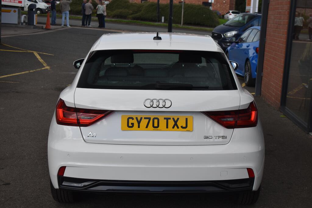 Audi A1 view 7