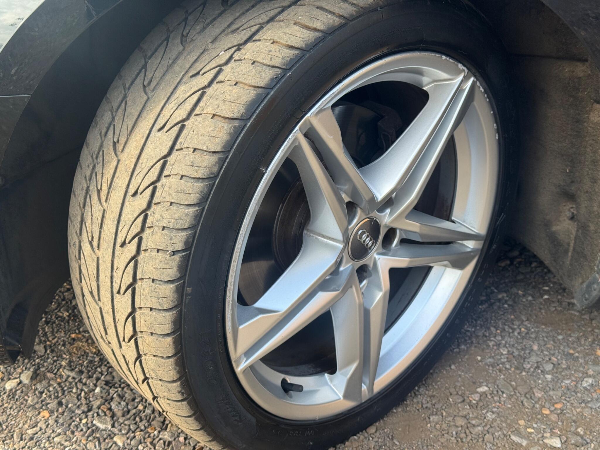 Audi A4 view 42
