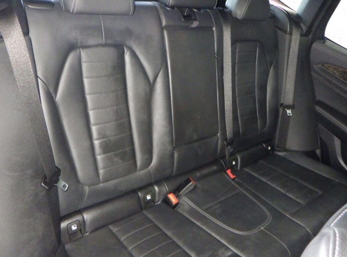 BMW X3 view 6