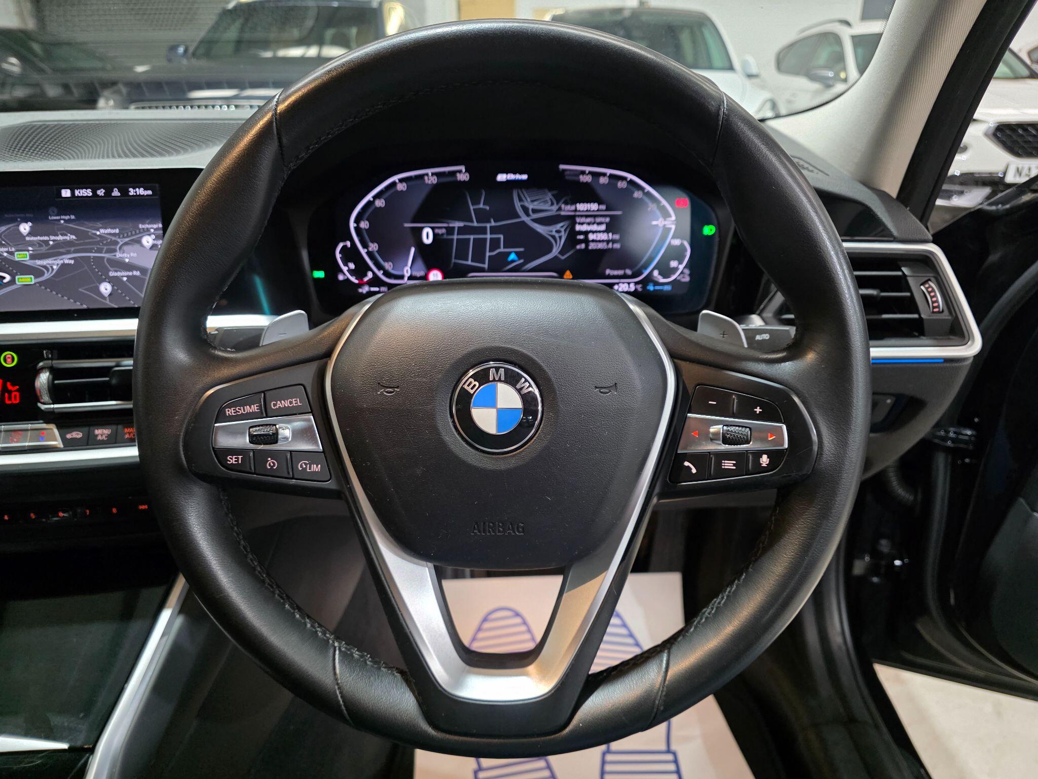 BMW 3 Series view 18