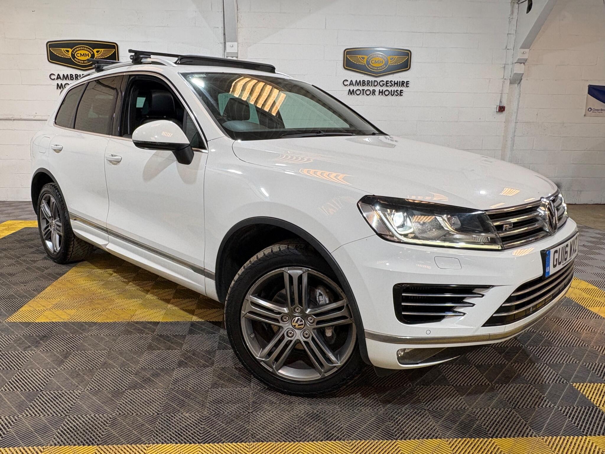 Volkswagen Touareg main image