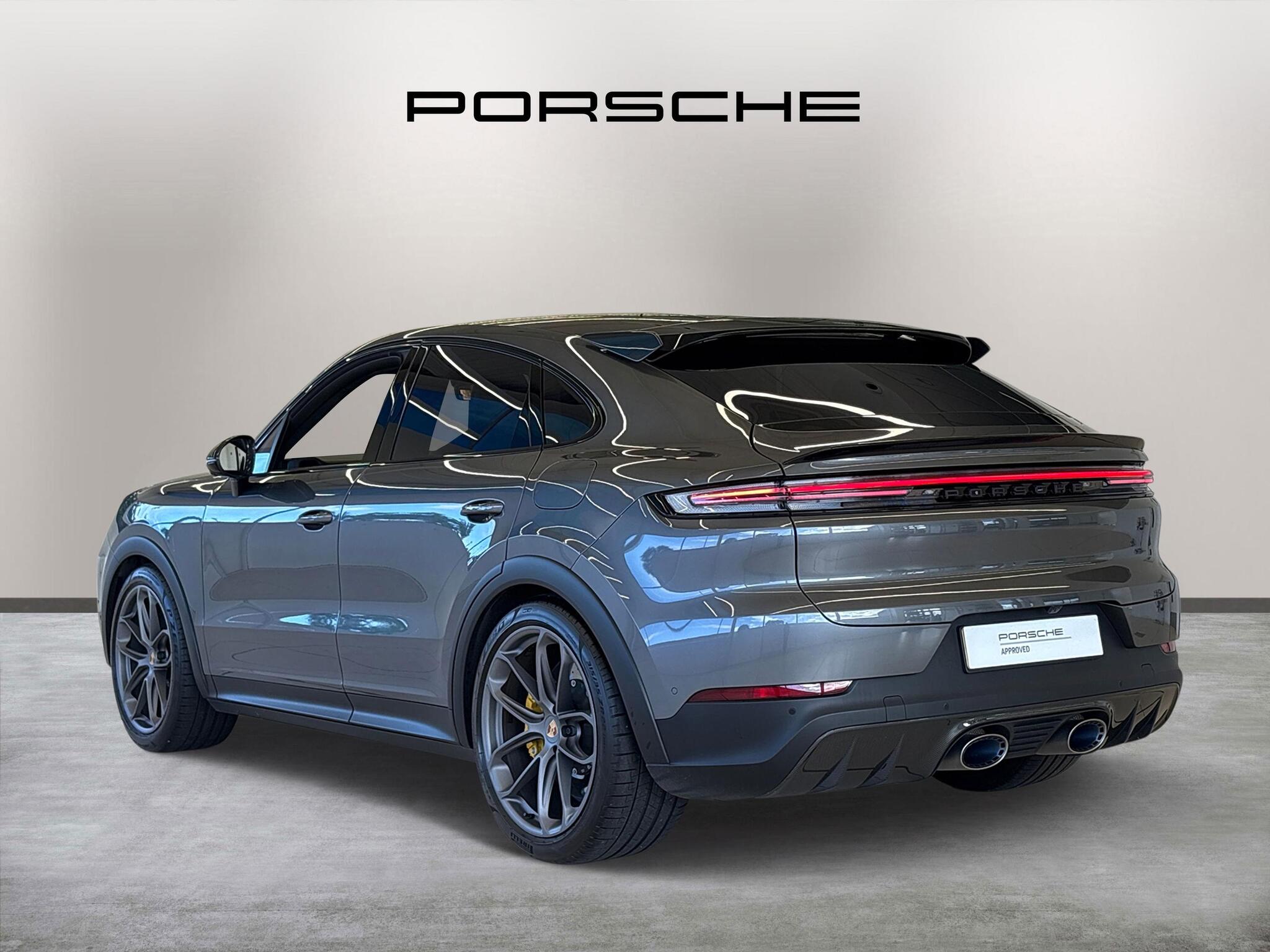 Porsche Cayenne view 5