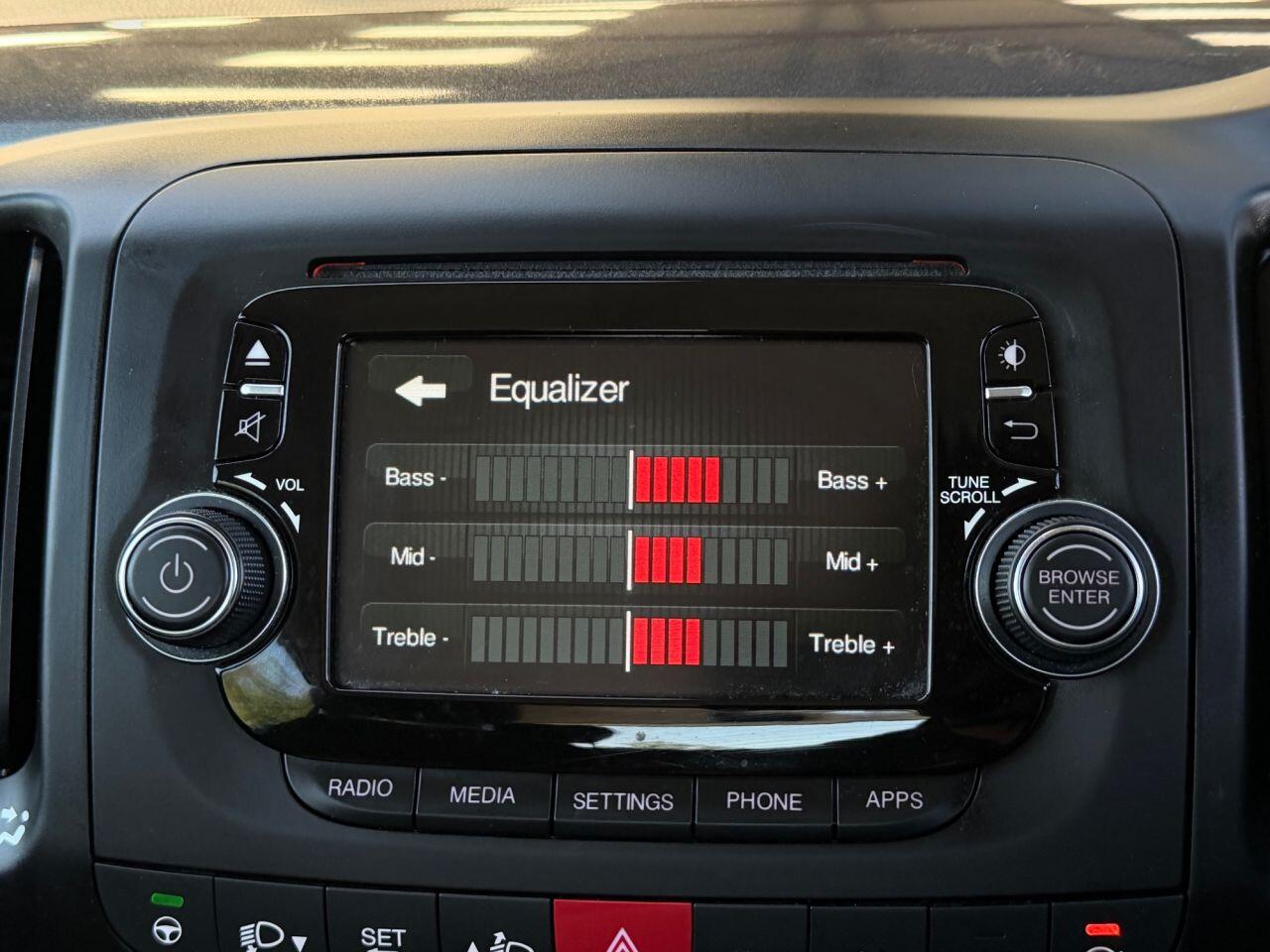 Fiat 500l view 41