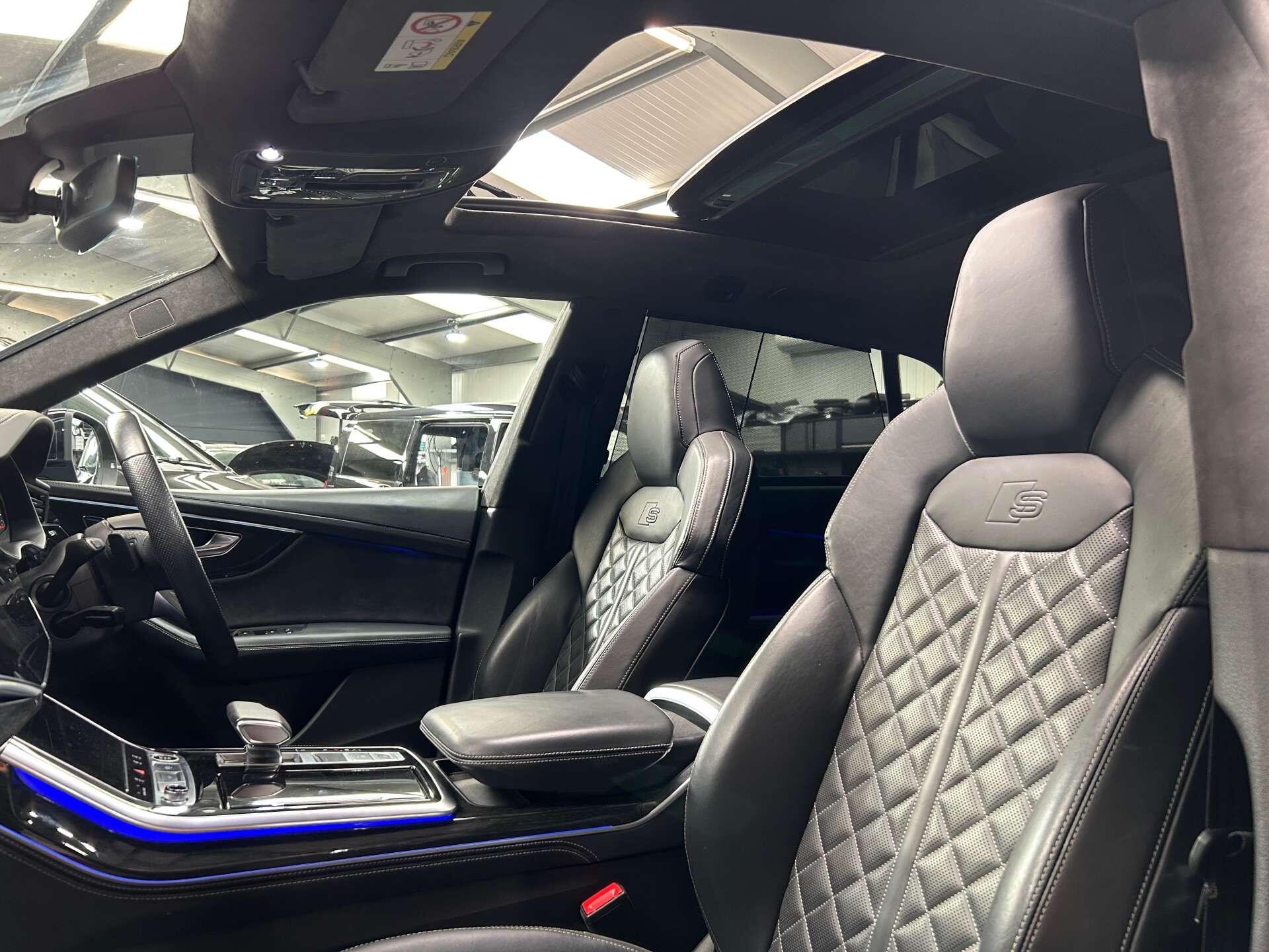 Audi Q8 view 2