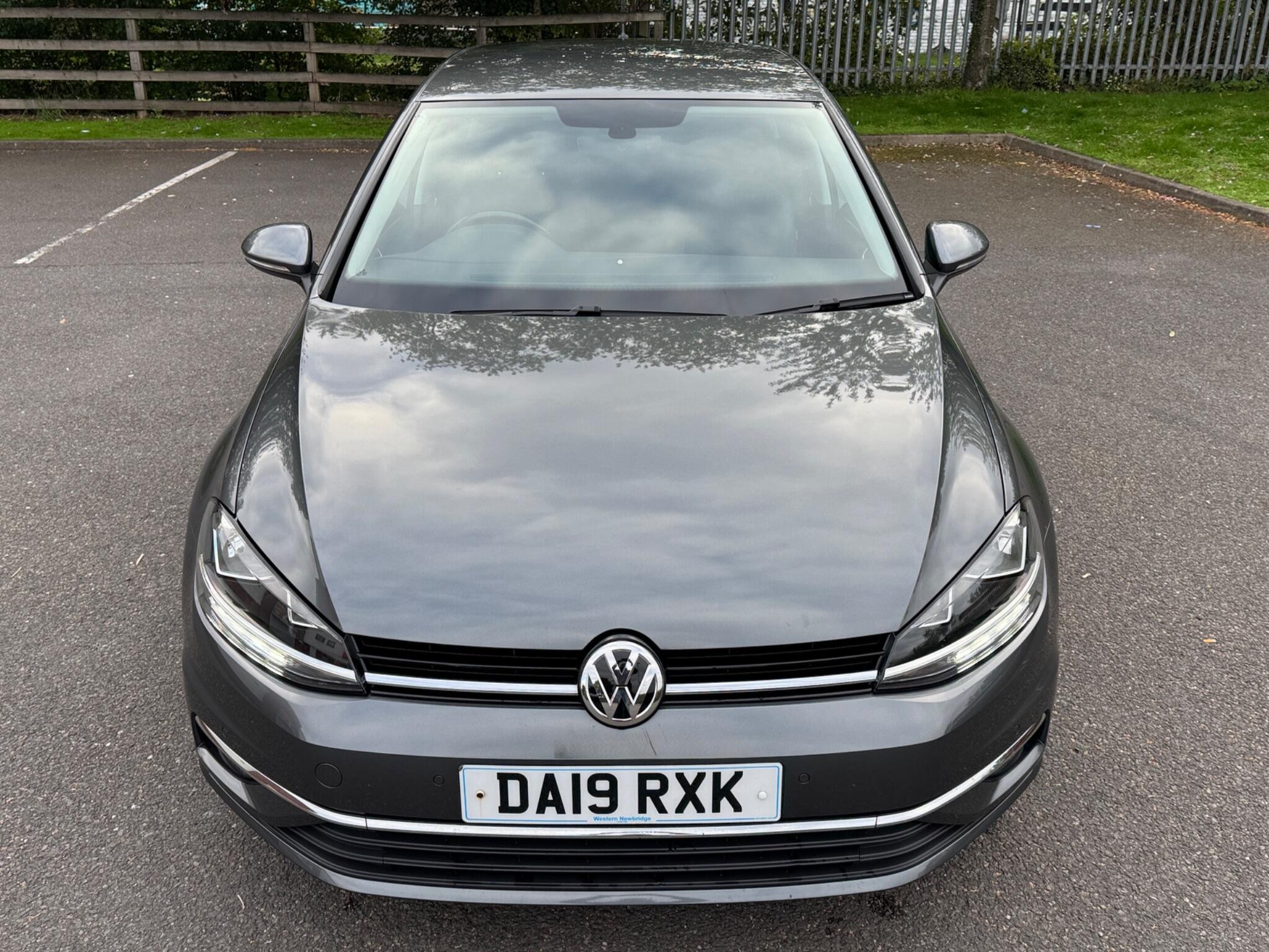 Volkswagen Golf view 11