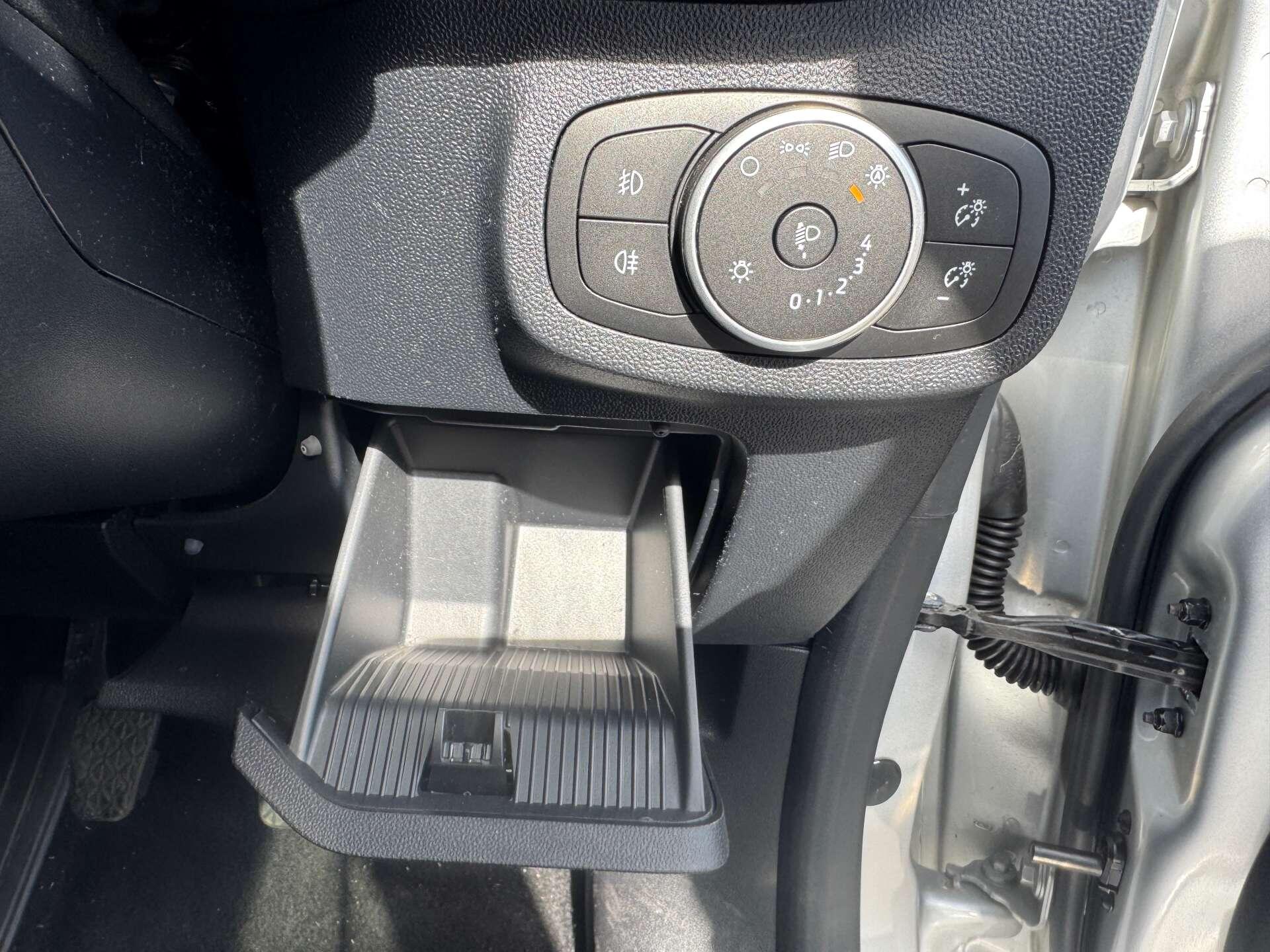 Ford Fiesta view 33