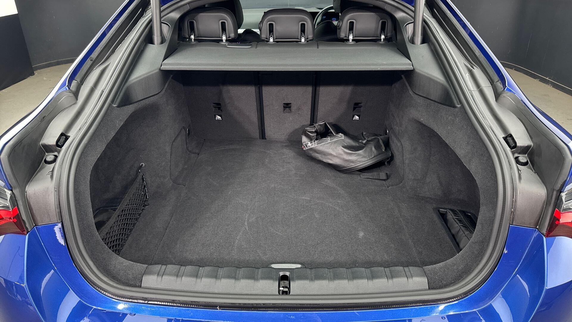 BMW i4 view 13