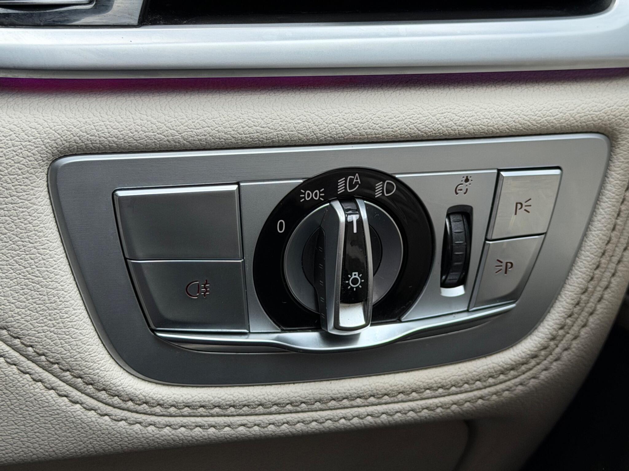 BMW 7 Series view 49