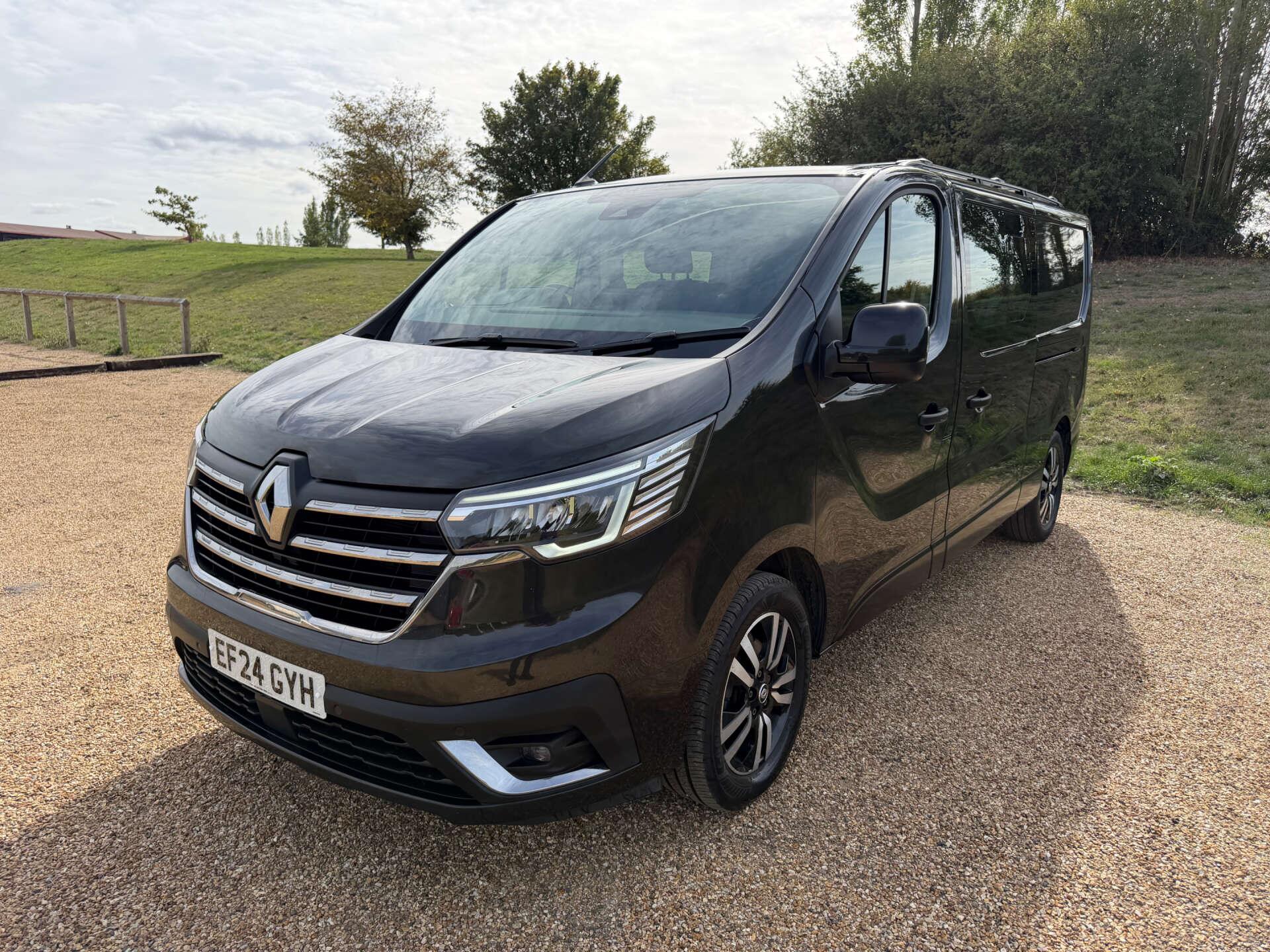 Renault Trafic view 3