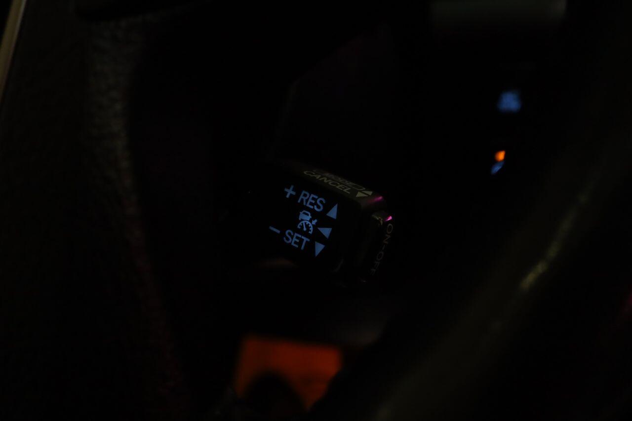 Toyota Alphard view 29