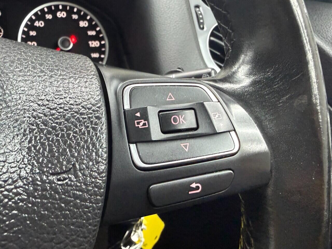 Volkswagen Tiguan view 14
