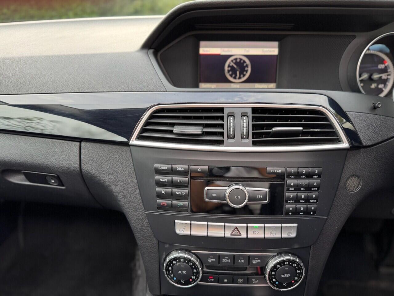 Mercedes-Benz C-Class view 13