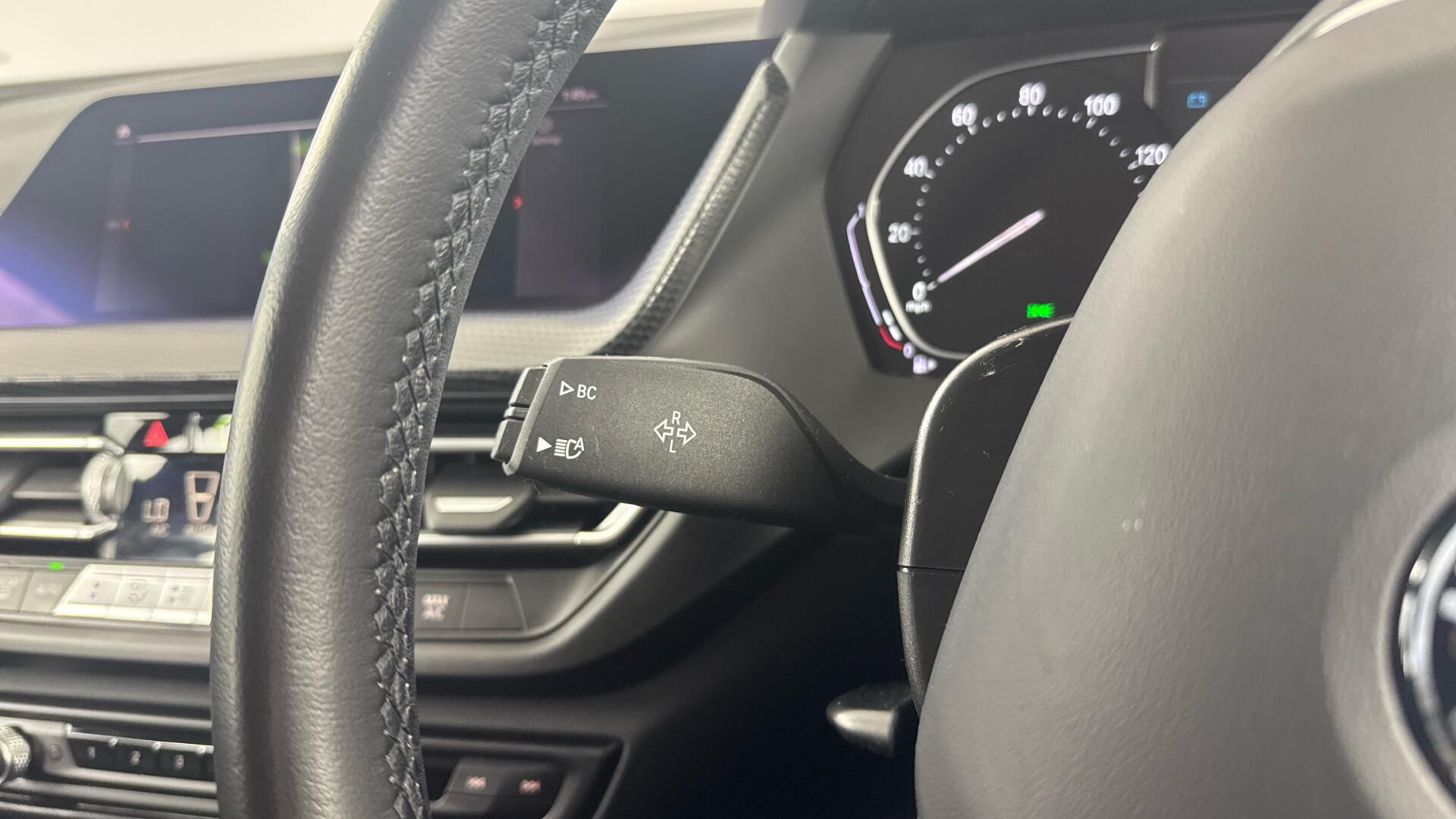 BMW 1 Series view 42