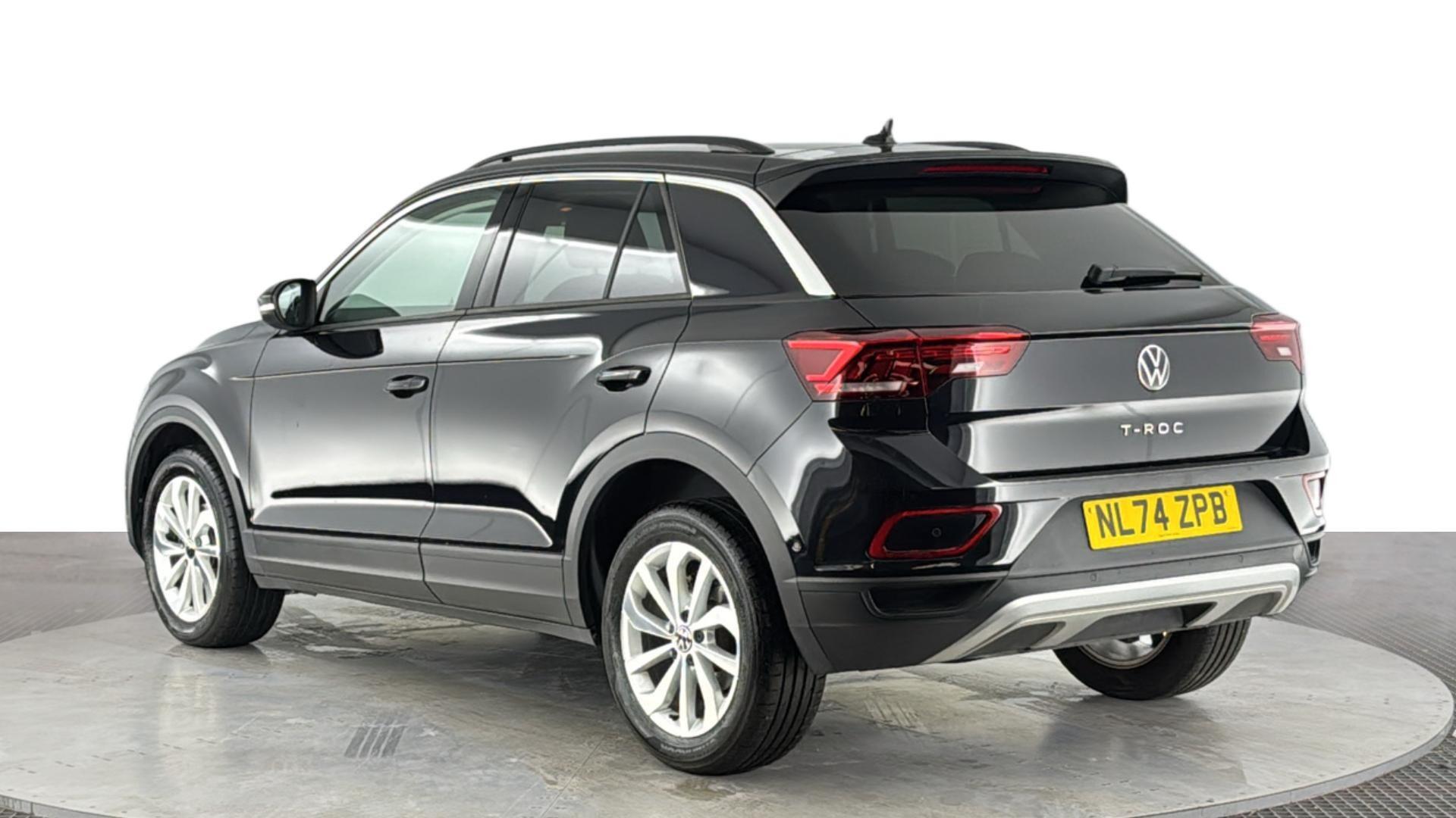 Volkswagen T-Roc view 6