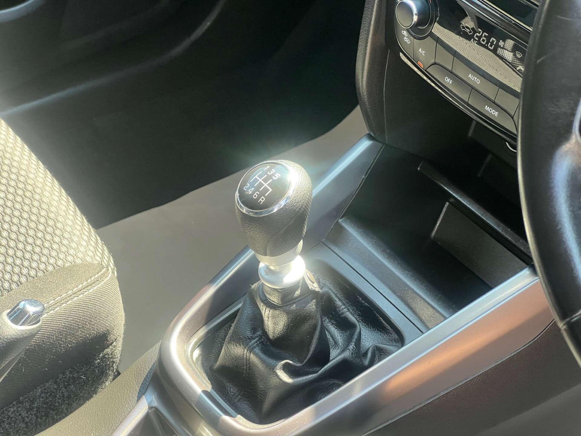 Suzuki Vitara view 22