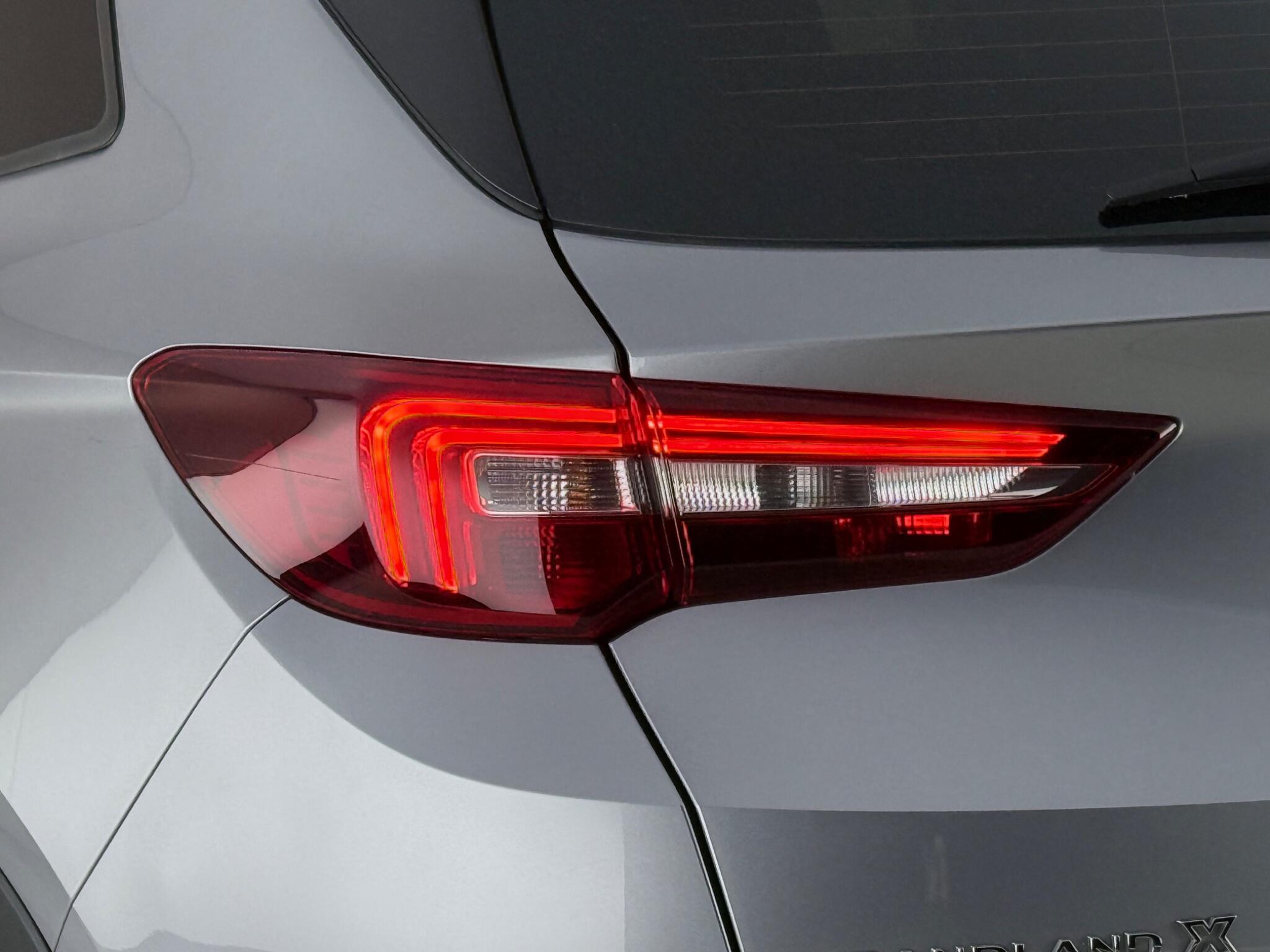 Vauxhall Grandland X view 10