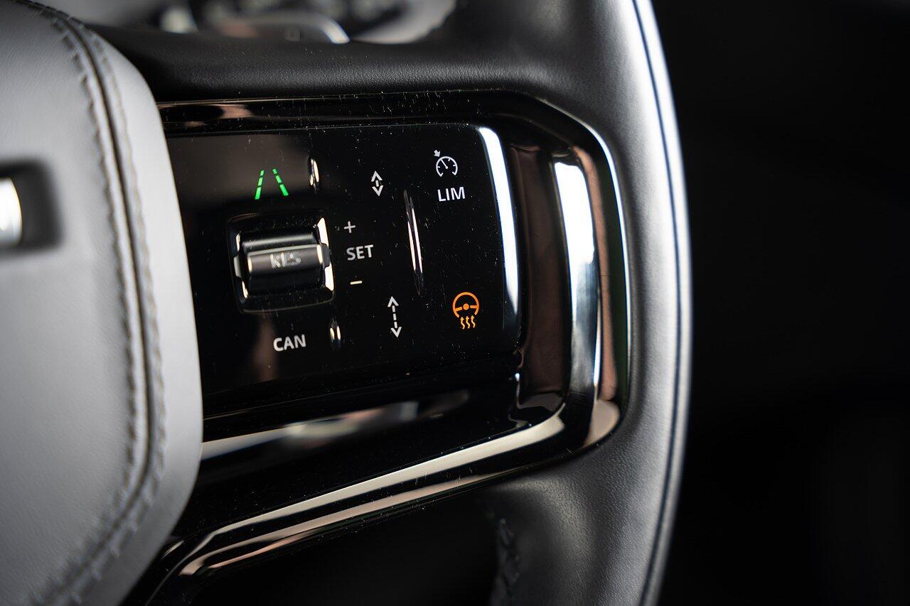 Land Rover Range Rover Sport view 37