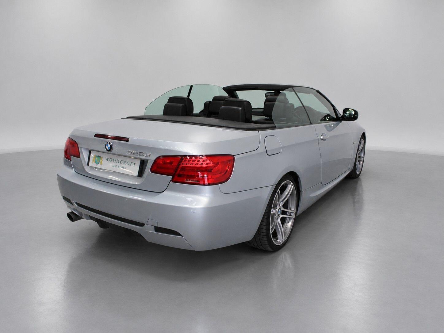 BMW 3 Series view 8
