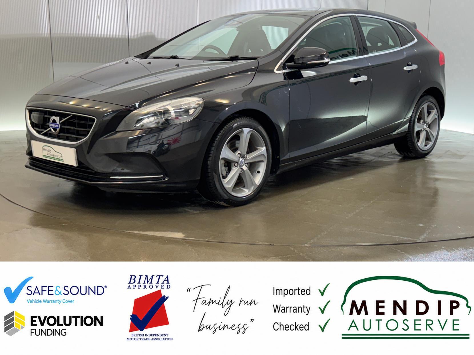 Volvo V40 view 2
