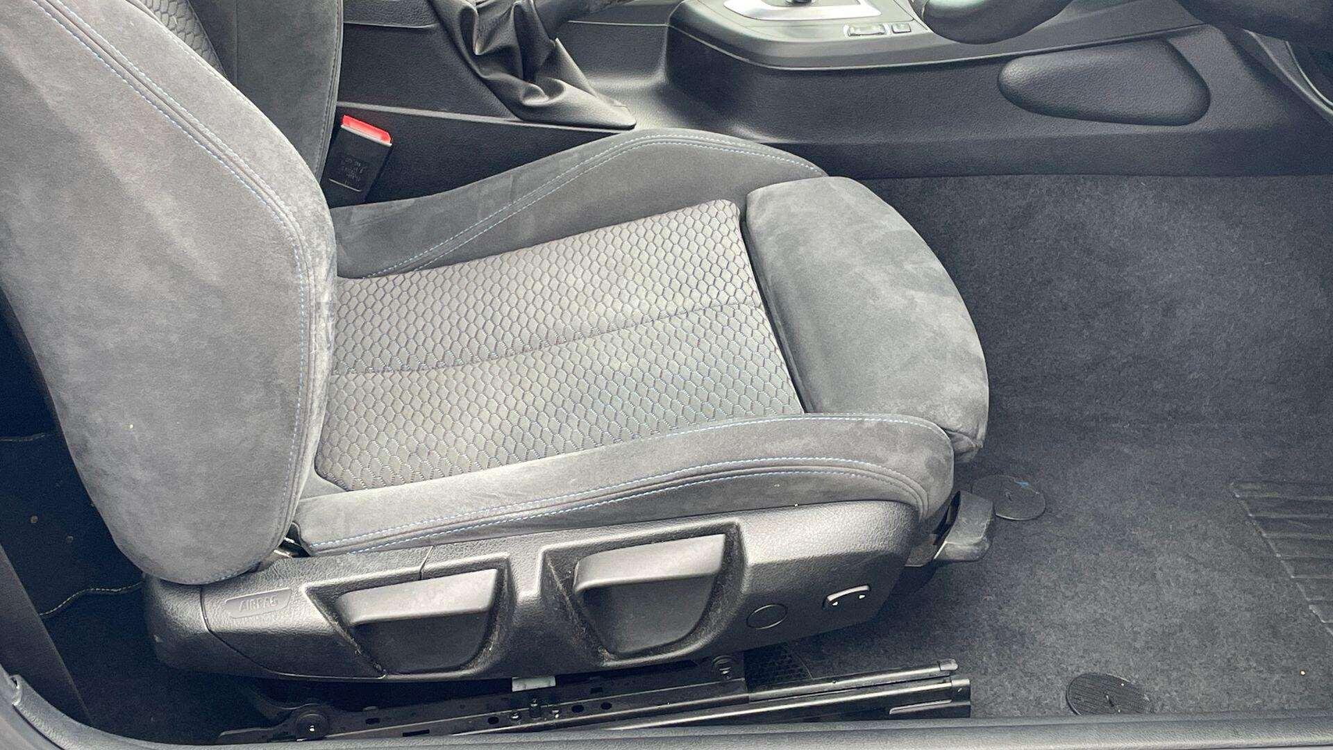 BMW 2 Series view 27