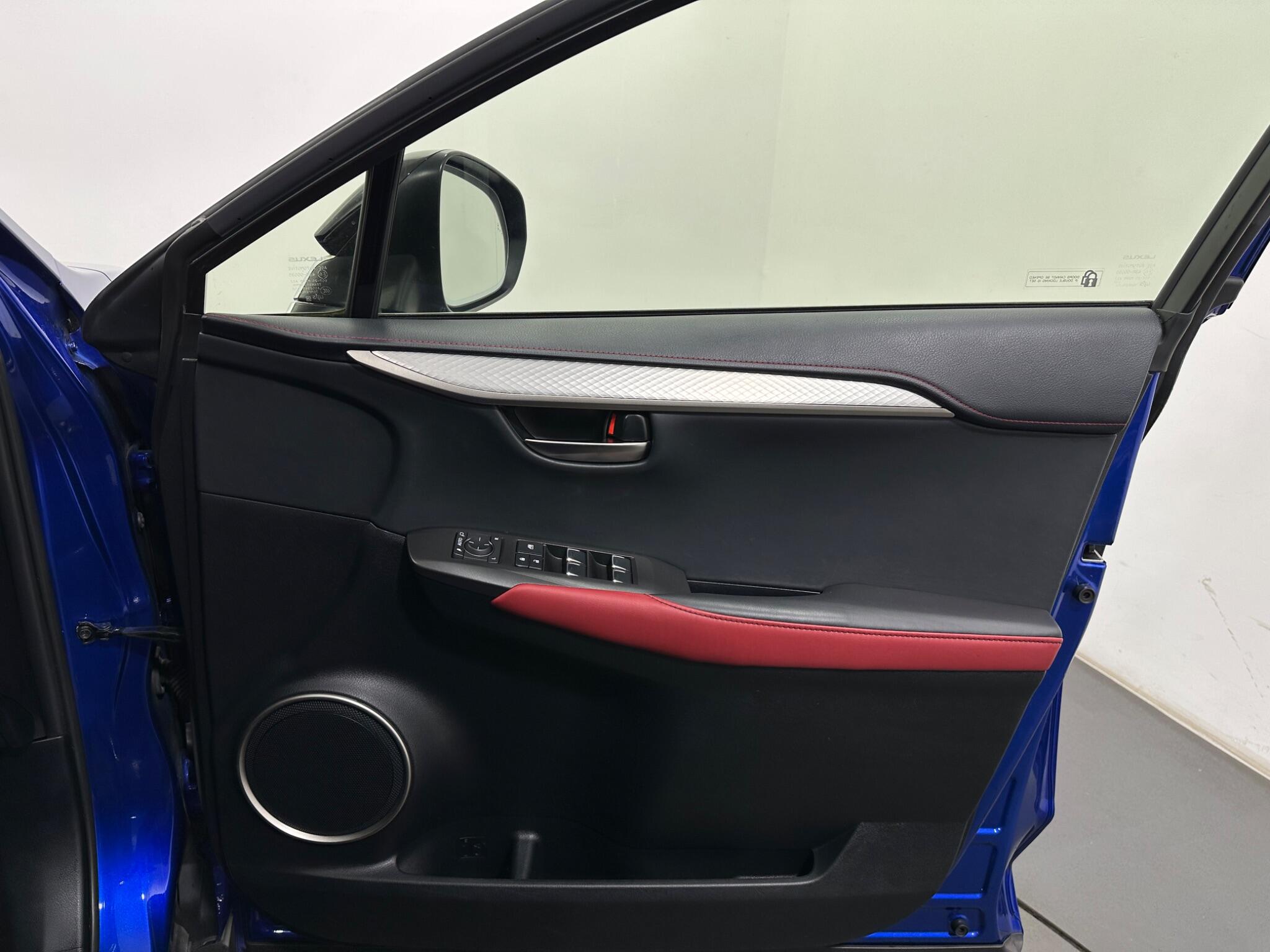 Lexus NX view 36