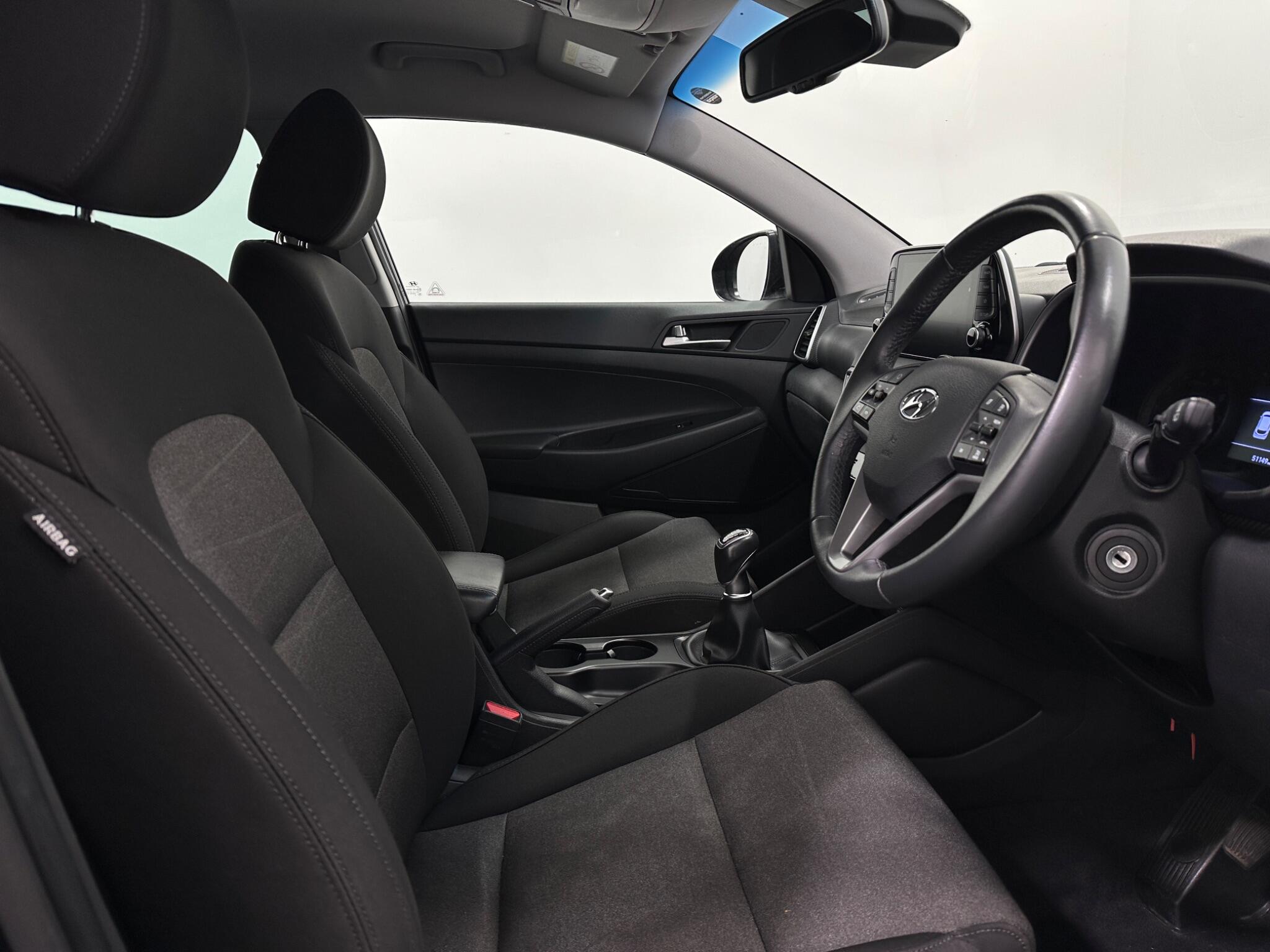 Hyundai Tucson view 32