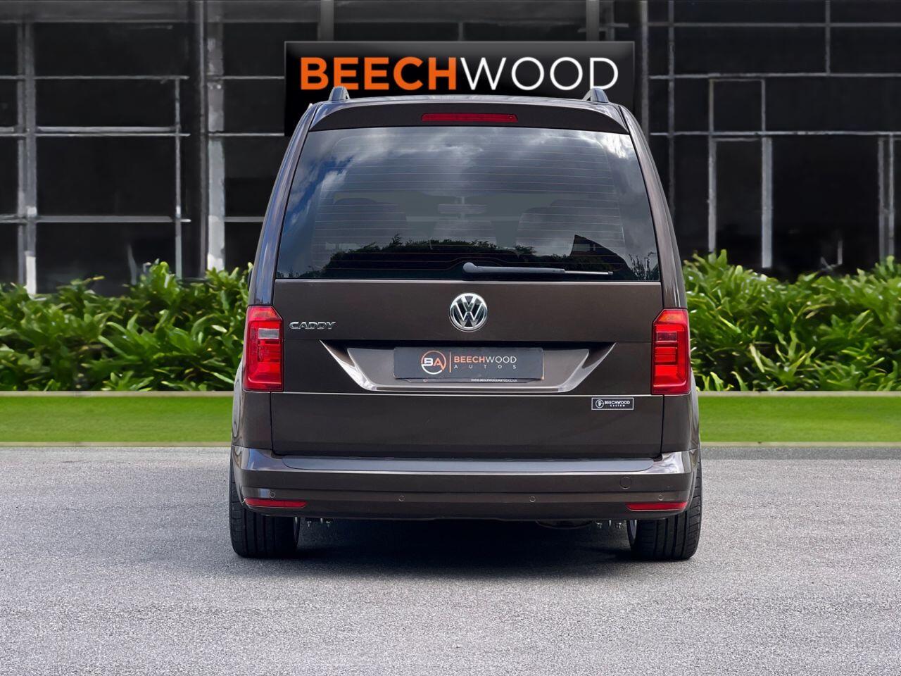 Volkswagen Caddy Life view 3