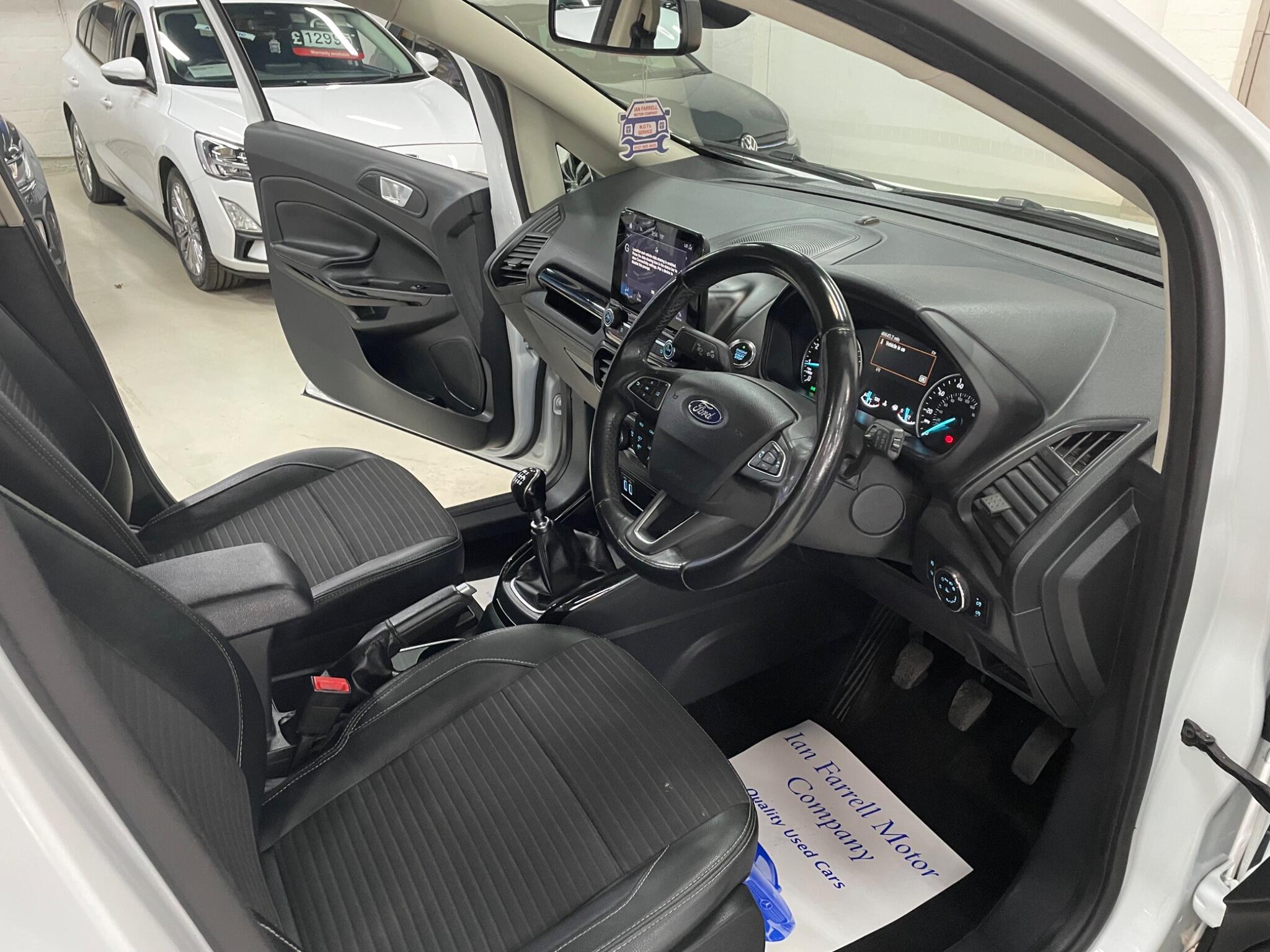 Ford Ecosport view 16