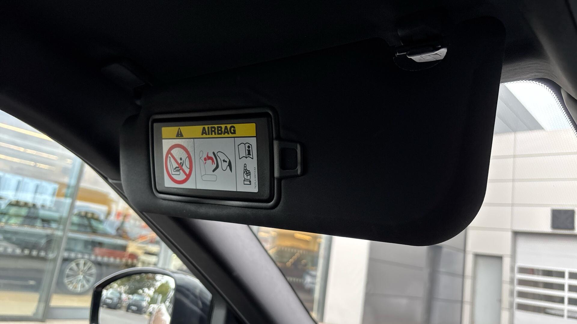 Land Rover Range Rover Evoque view 47