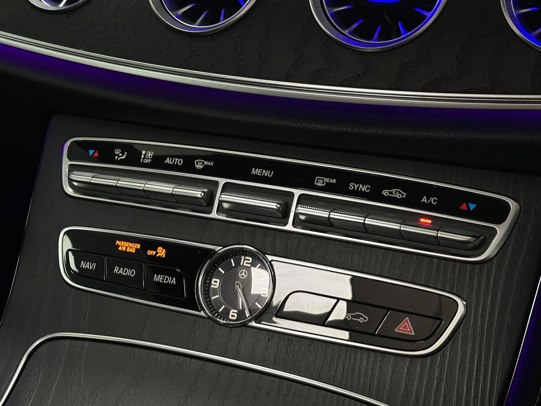 Mercedes-Benz E Class view 27
