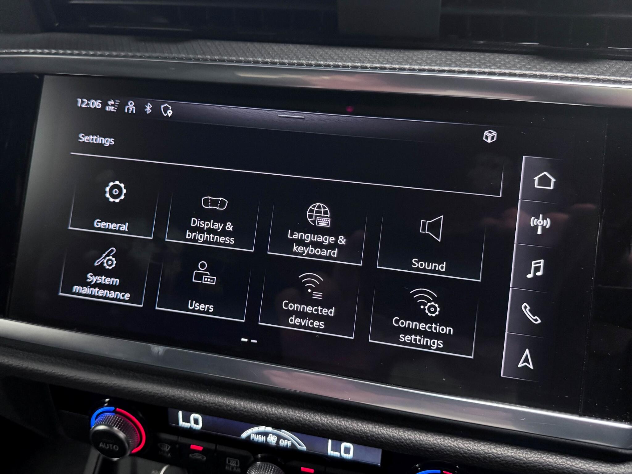Audi Q3 view 53