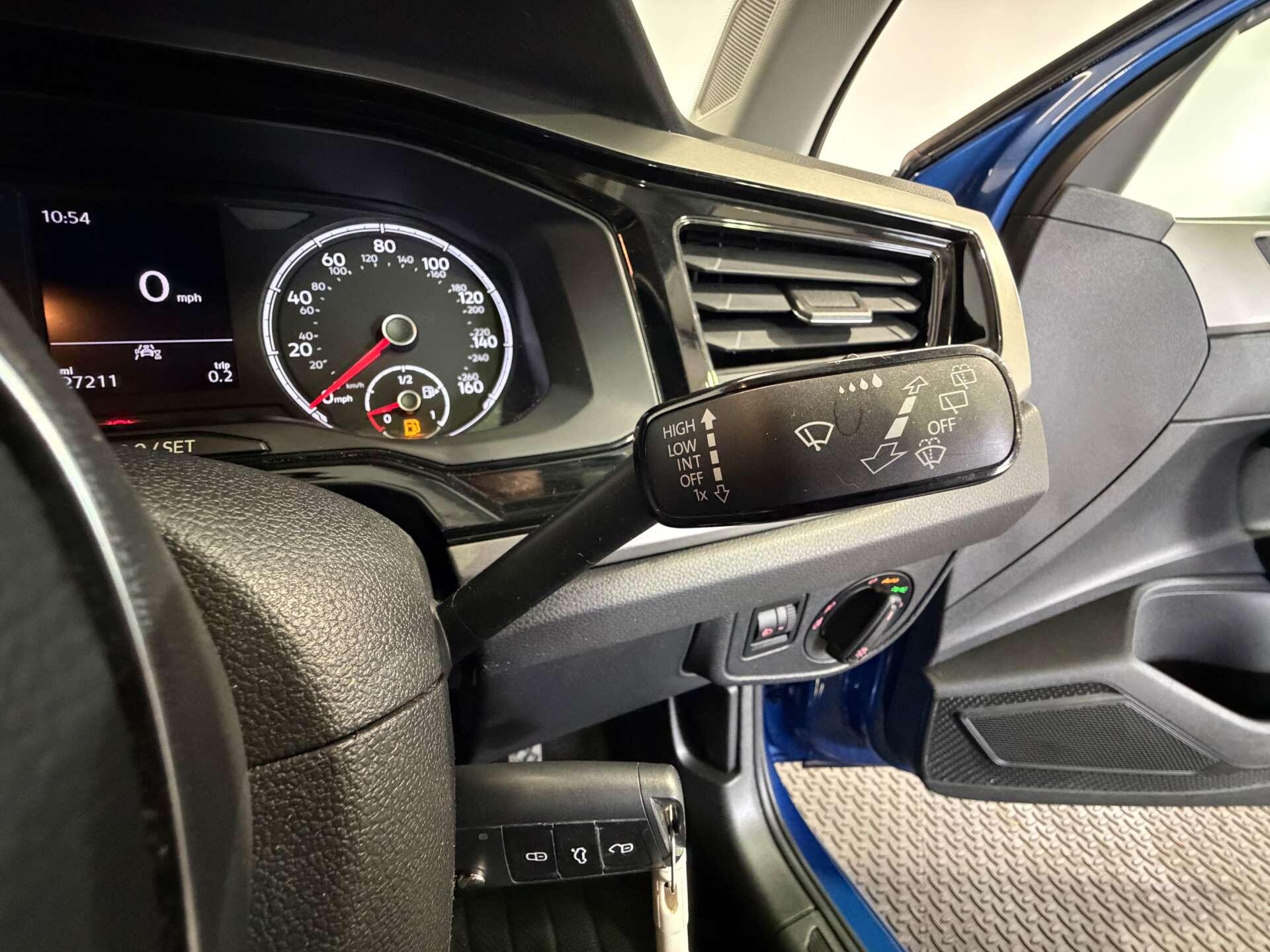 Volkswagen Polo view 29