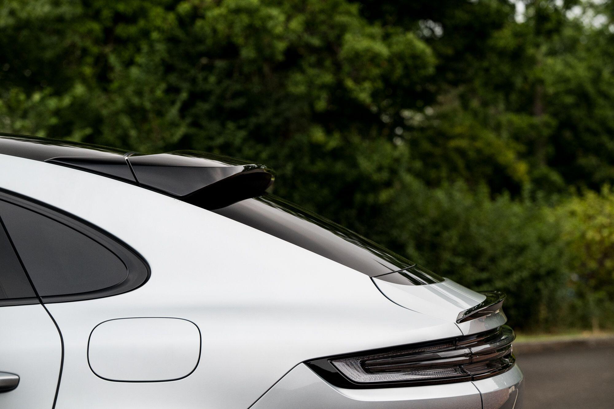 Porsche Cayenne view 26