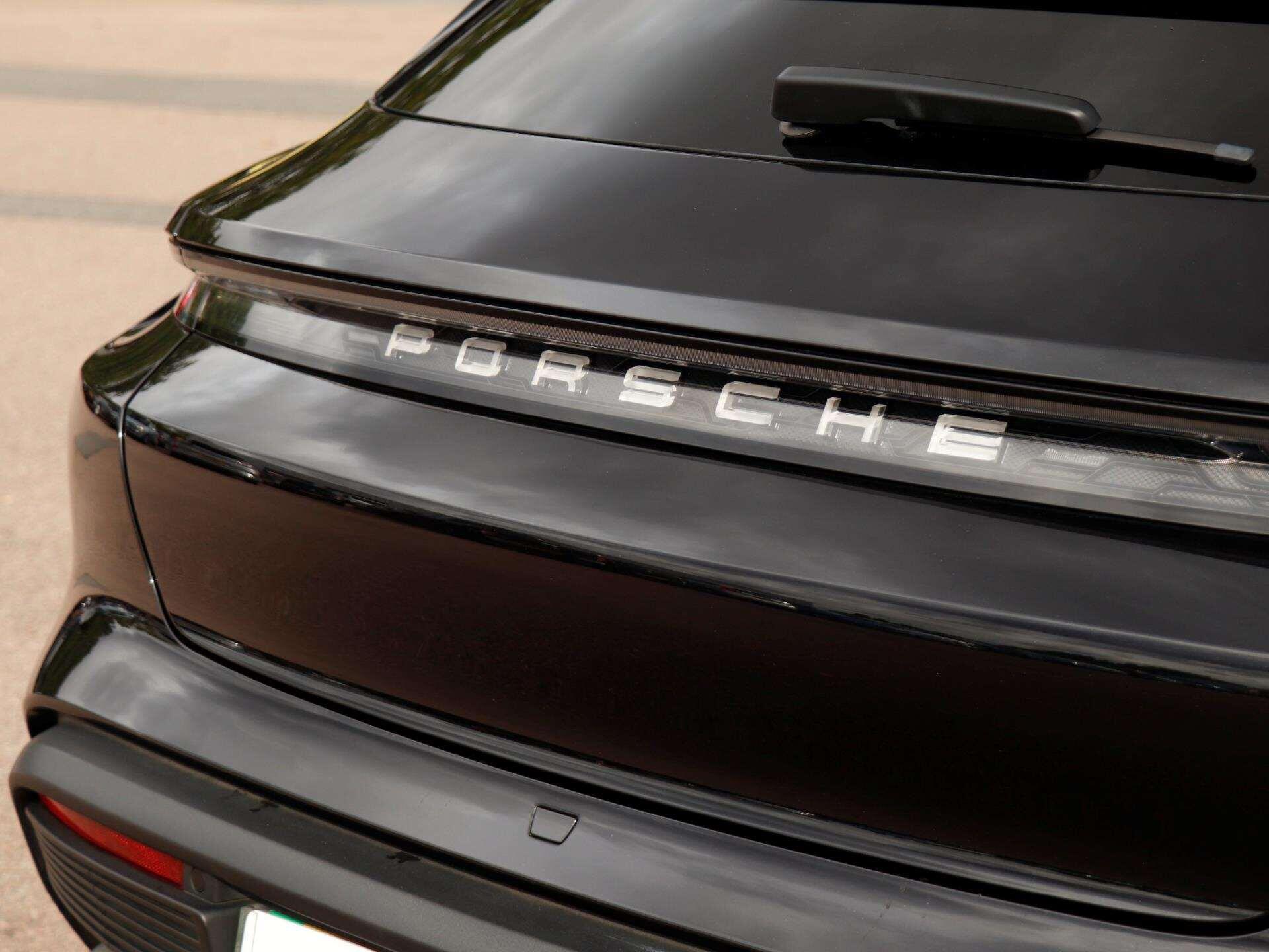 Porsche Taycan view 27