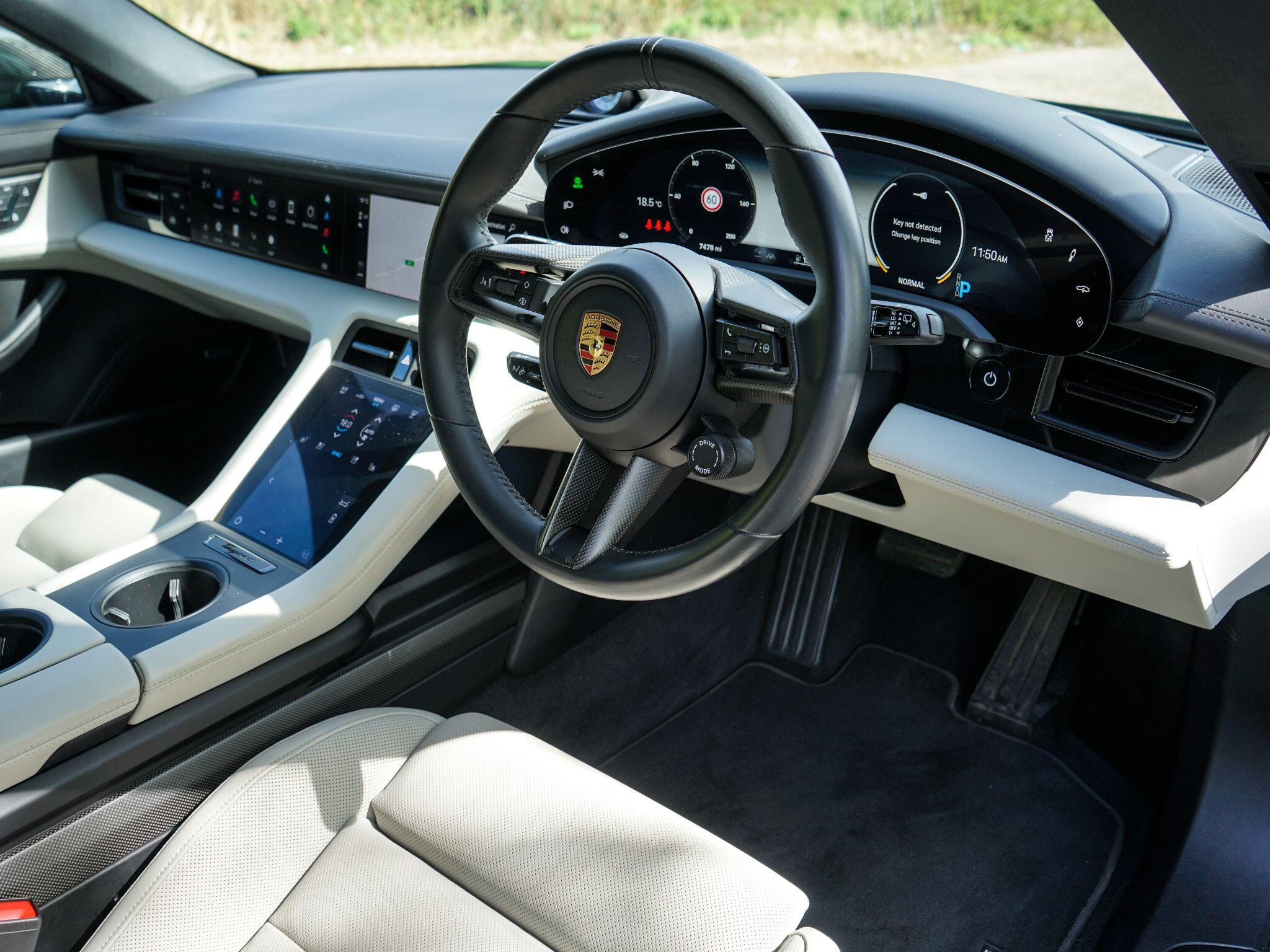 Porsche Taycan view 31