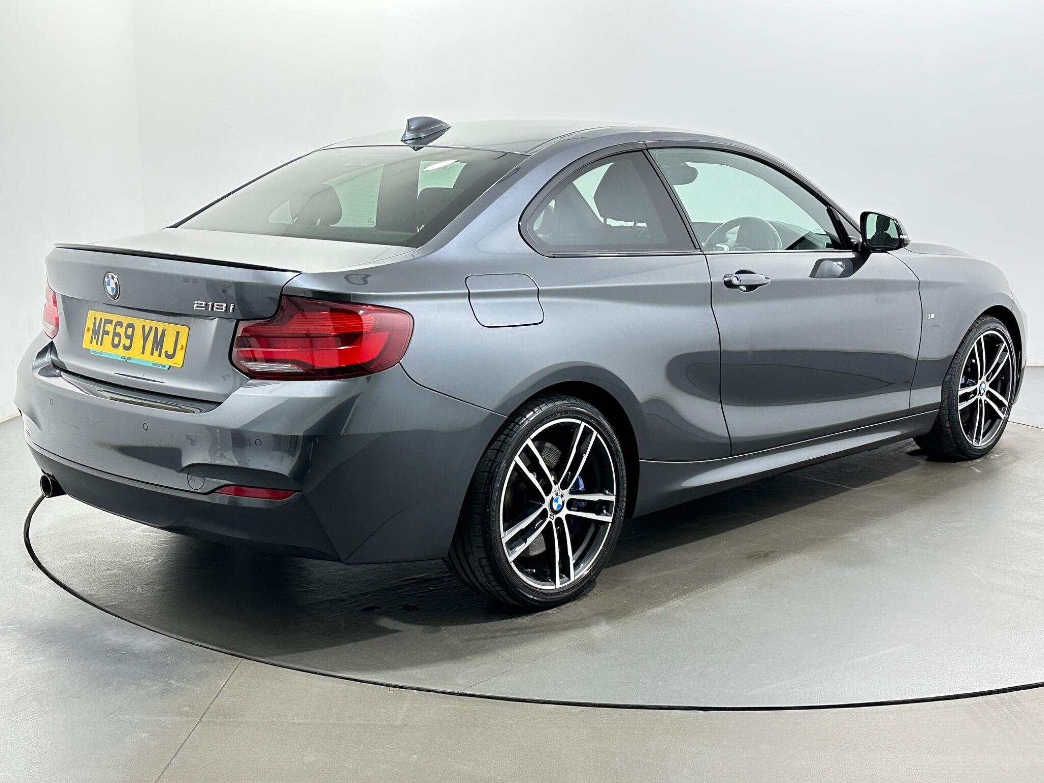 BMW 2 Series view 8