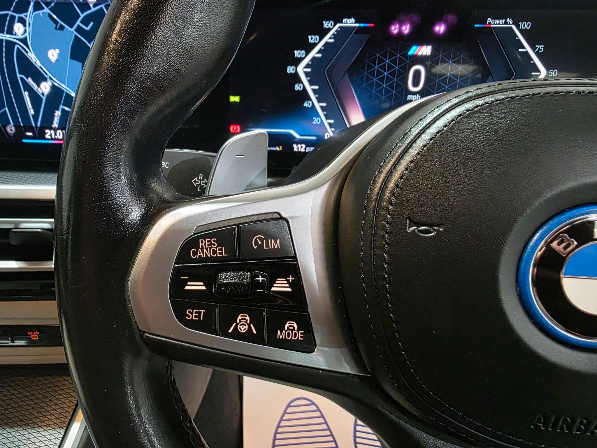 BMW 3 Series view 21